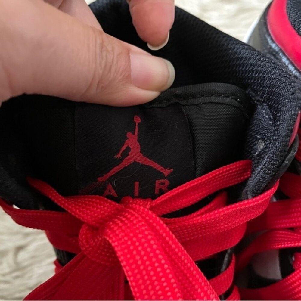 🛑 Air Jordan 1 Mid GS White / Gym Red / Black Sneakers - 6-6.5US (2023) - Picture 4 of 12